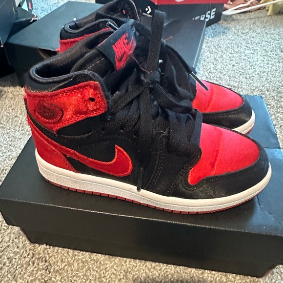 Jordan 1 retro high OG - Toddler - Picture 2 of 6
